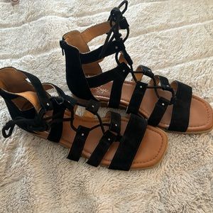 CROWN VINTAGE women’s black gladiator sandals